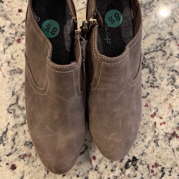 NWT Dr Scholls Booties size 8.5